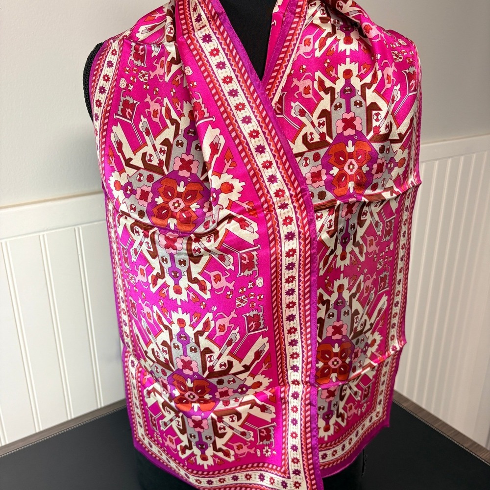 Oscar de la Renta Silk Scarf Fuchsia Pink Geometric Medallion Vintage 50X10